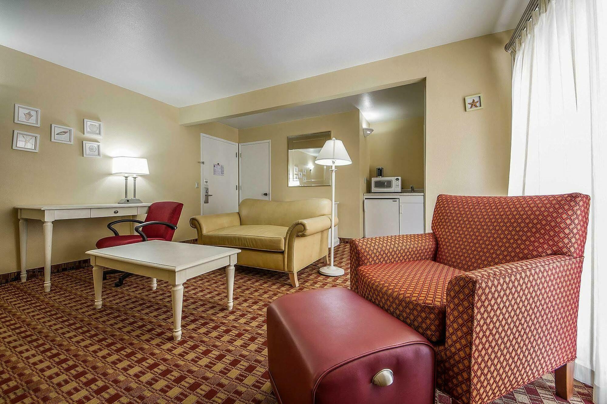 Quality Inn&suites Hotel