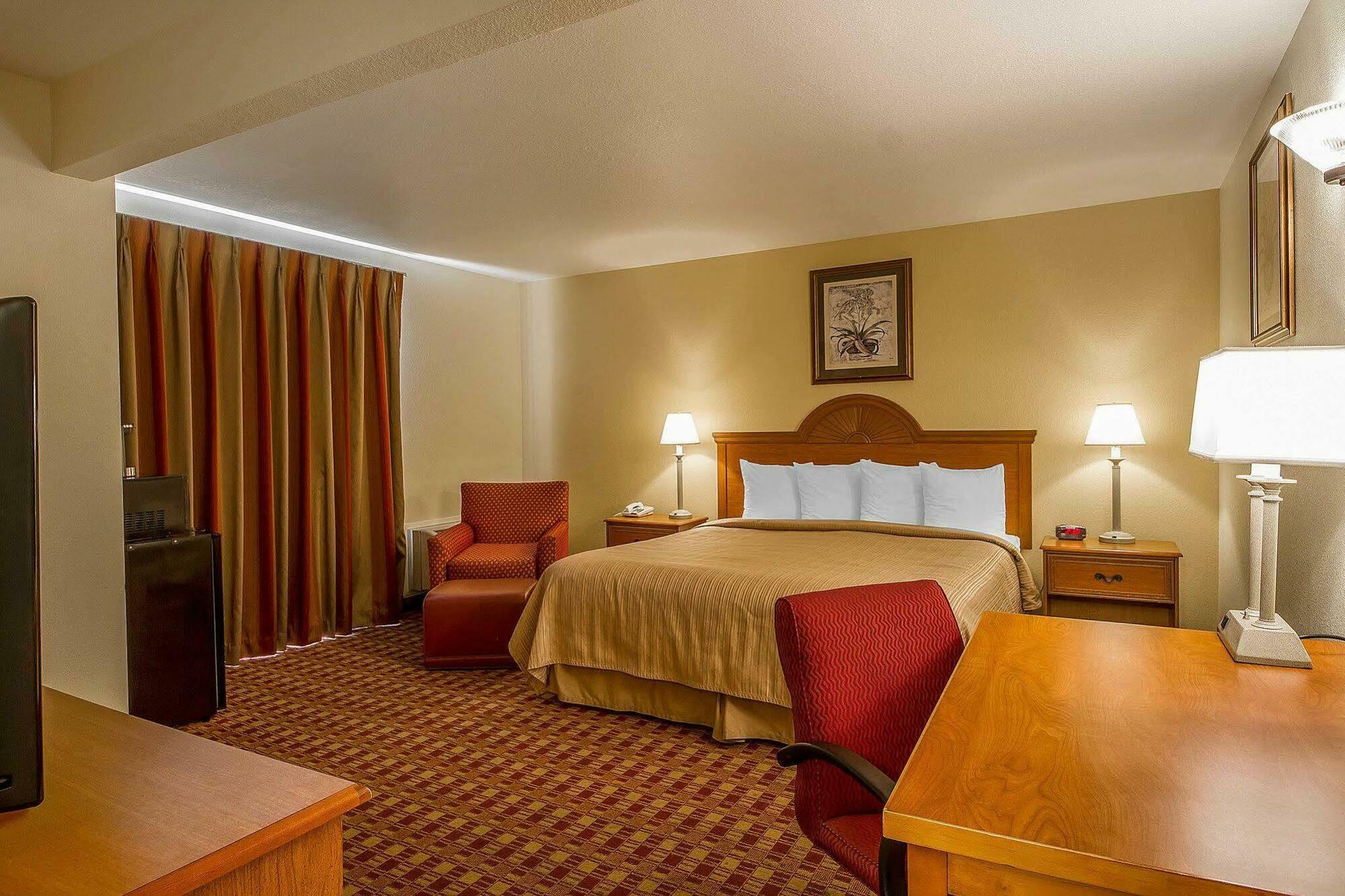 Quality Inn&suites 2*