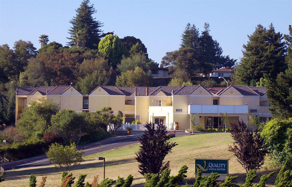 Quality & By The Sea Hotel Capitola